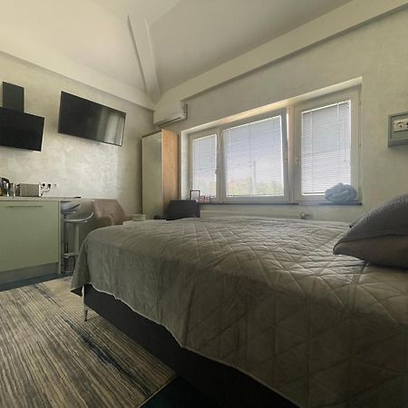 Tona - Miran Apartman - Parking - Samostalna Prijava كارلوفاتش المظهر الخارجي الصورة