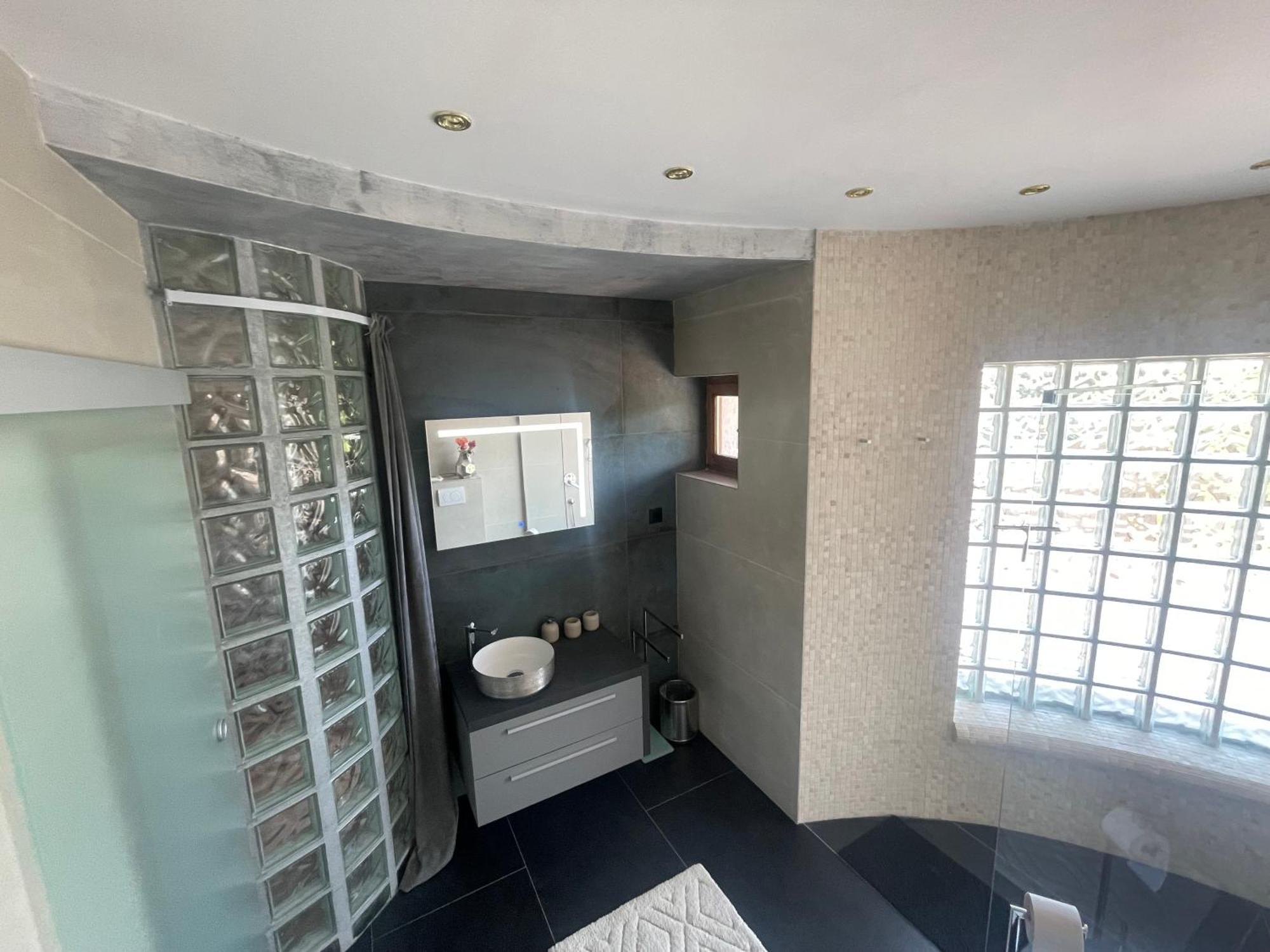 Tona - Miran Apartman - Parking - Samostalna Prijava كارلوفاتش المظهر الخارجي الصورة
